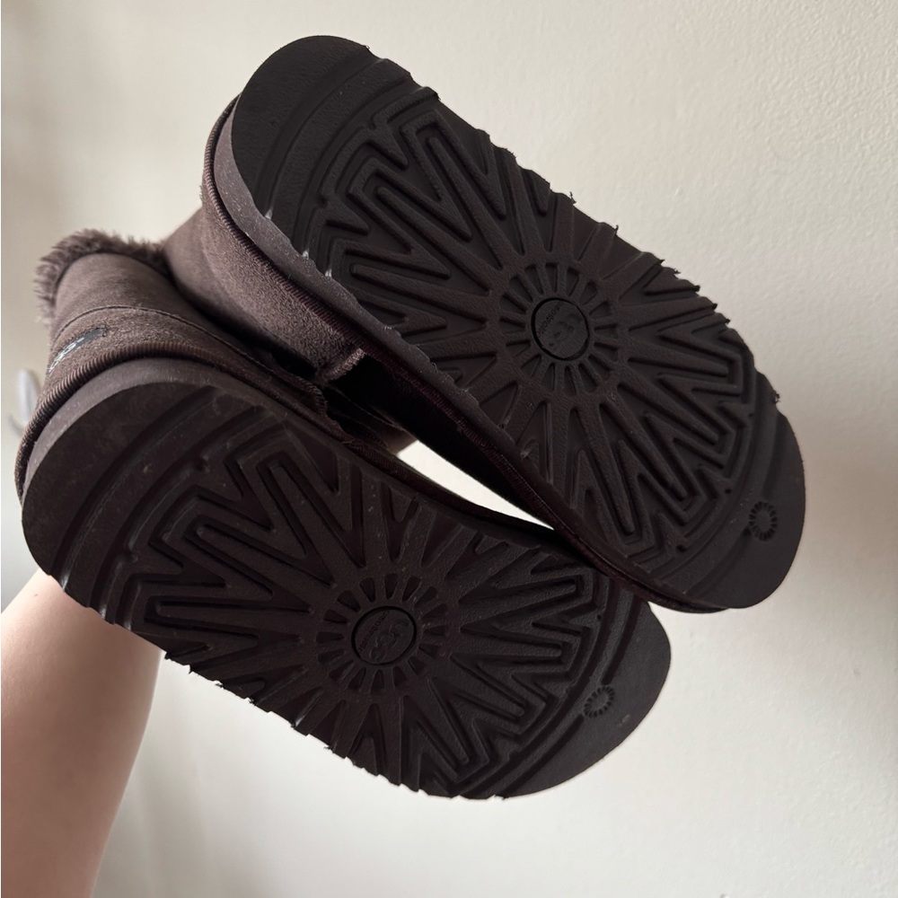 NWOT UGG Cozy Brown Suede Women's Boots - Picture 5 of 6